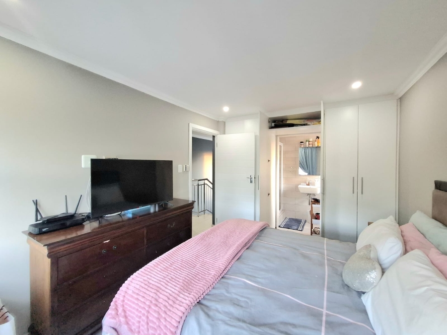 3 Bedroom Property for Sale in Nahoon Valley Park Eastern Cape